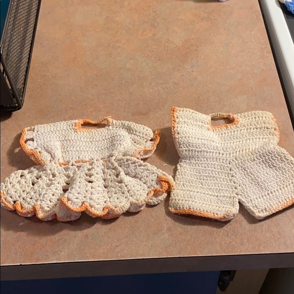 Vintage pot holders - Picture 2 of 2